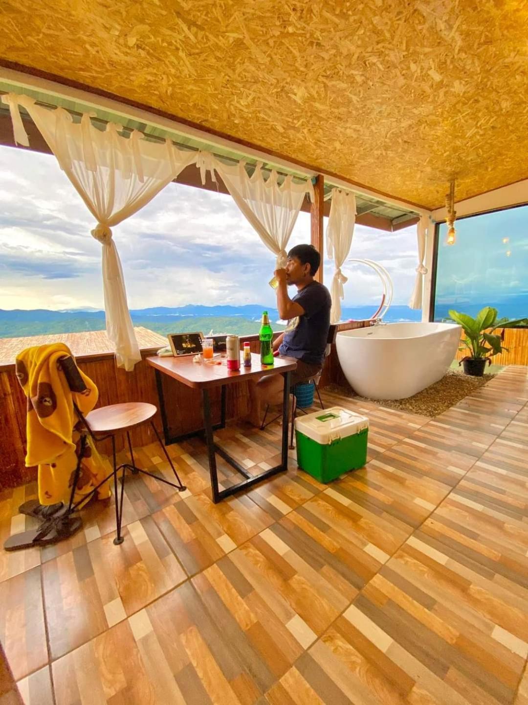 ไร่ดอยช้าง ม่อนเเจ่ม Hotel Mon Jam Exterior photo